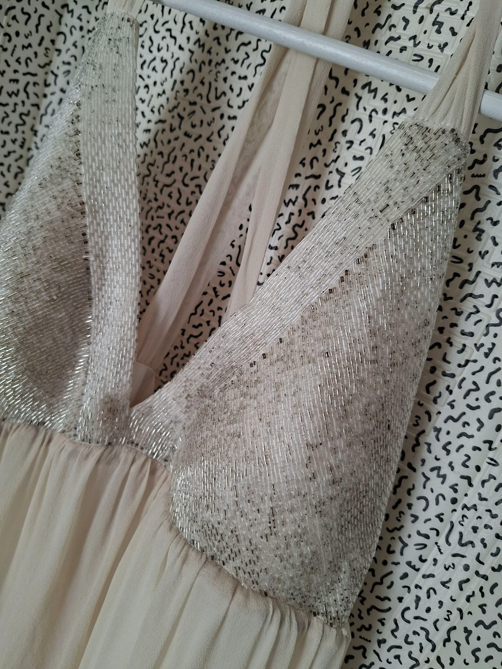 Lange jurk 1.2.3 Paris maat 42 beige nude voor ceremonie bruiloft avond met parels en glitter – photo 7